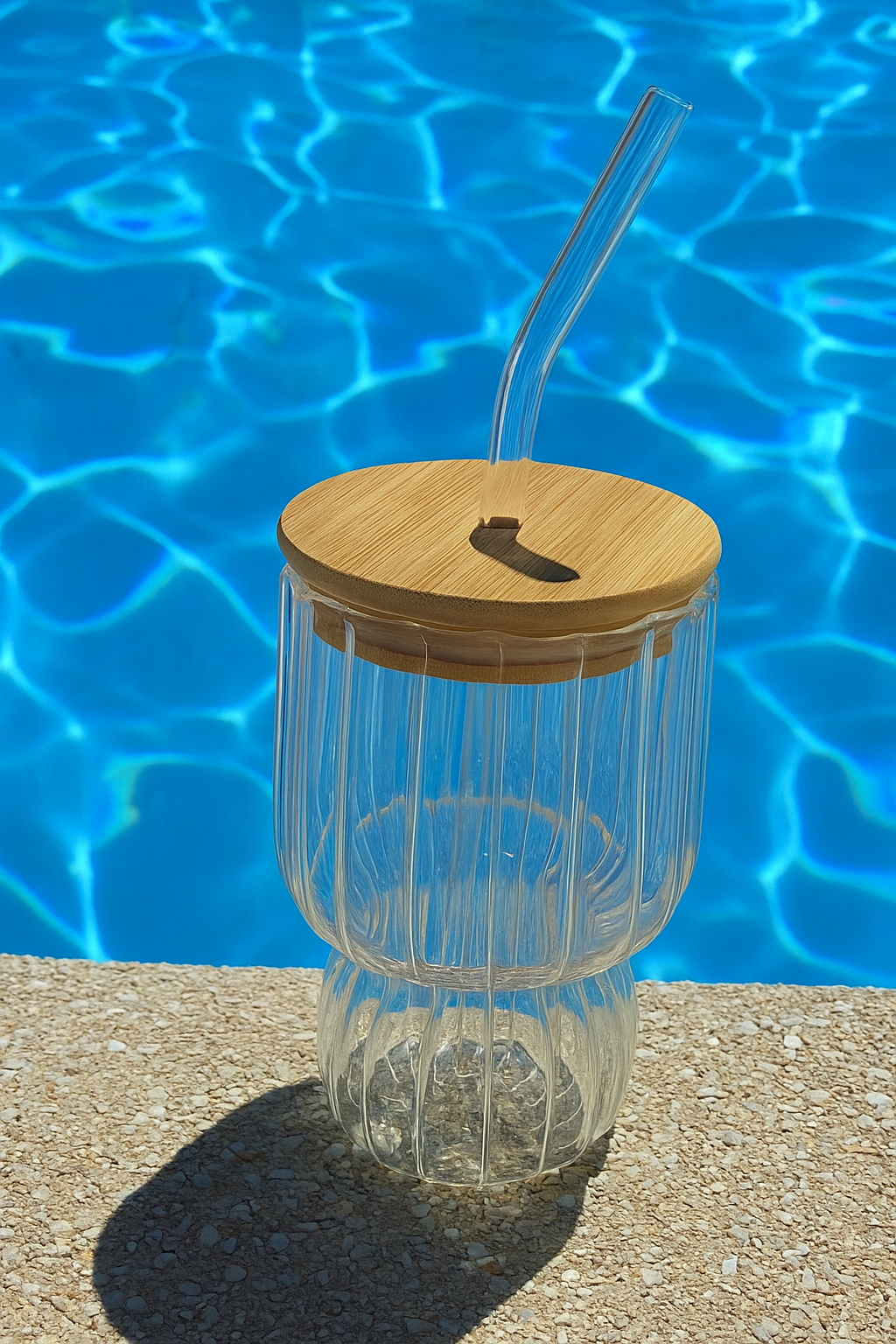 Bamboo Lid Glass Cup with Straw - Ribbed Design 450ml